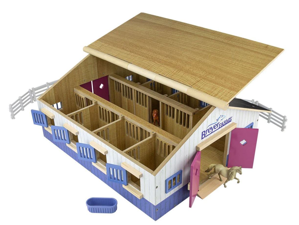 Breyer Farms Deluxe Stable Playset