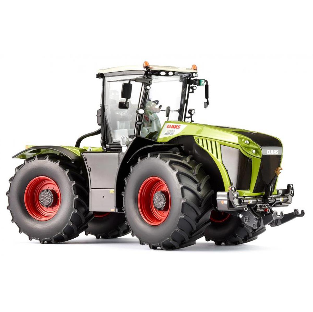 1/32 Claas Xerion 4500 MFWD Tractor