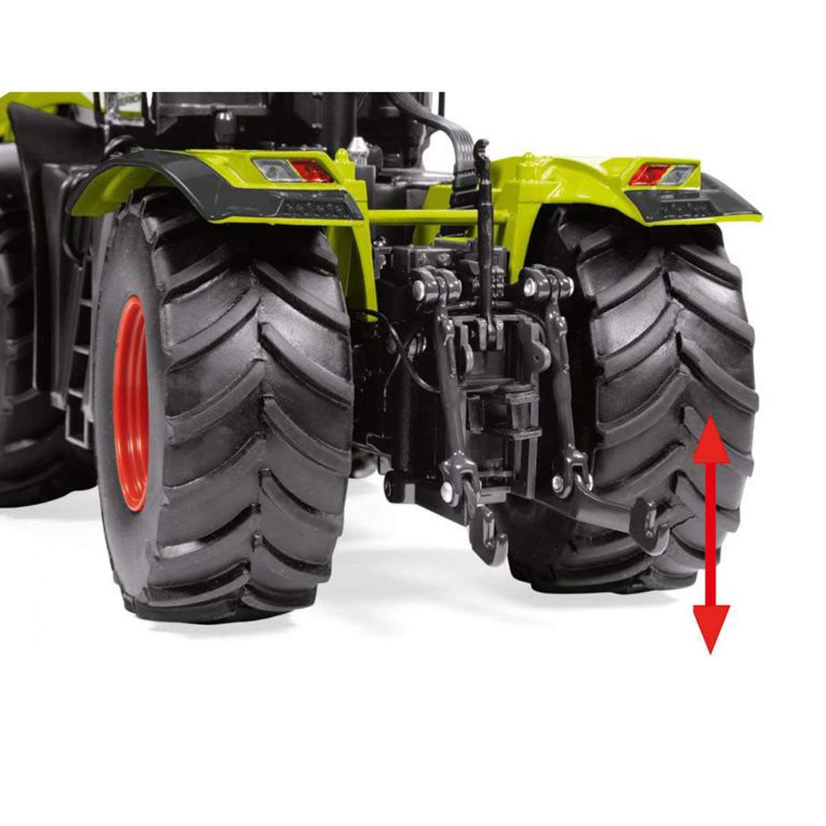 1/32 Claas Xerion 4500 MFWD Tractor