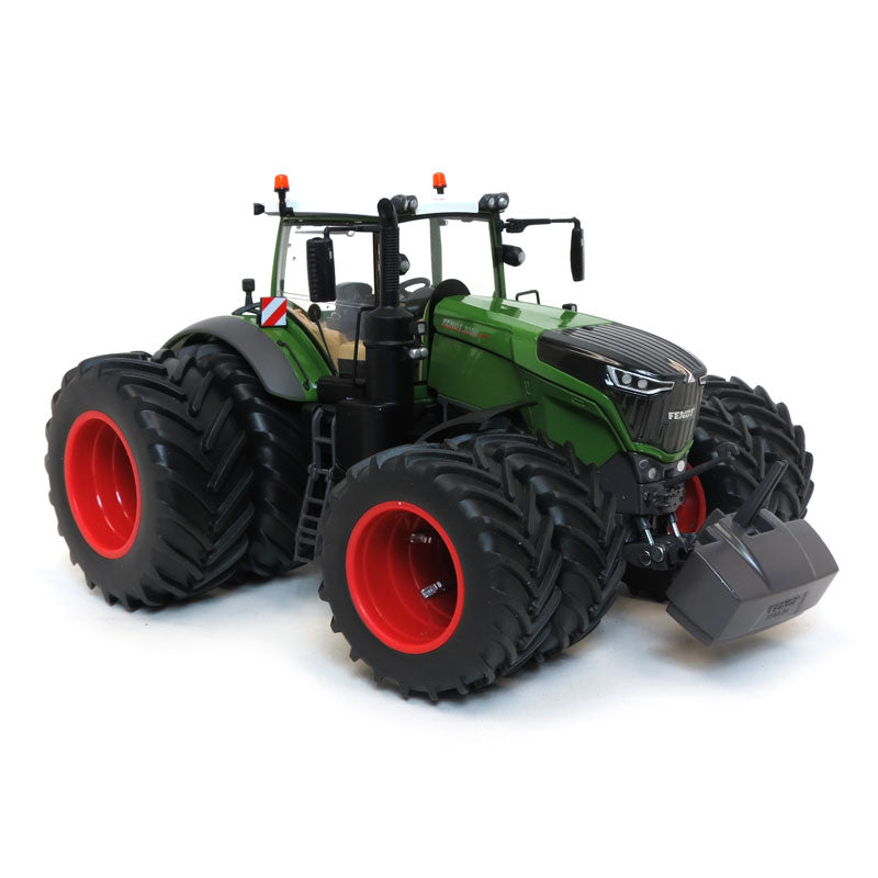 1/32 High Detail Fendt 1050 With Front & Rear Duals