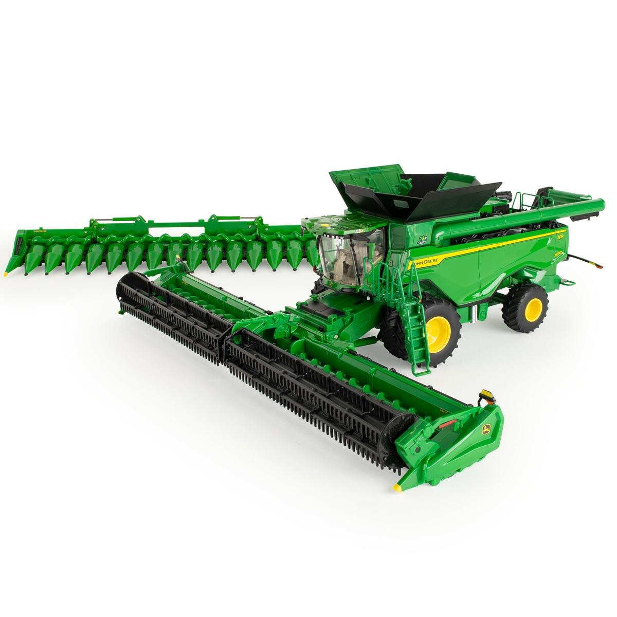 1/32 John Deere X9 1100 75th Wheeled Combine W/ Both Heads Prestige Collection