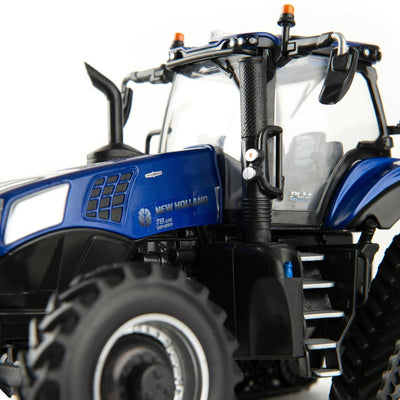 1/32 New Holland T8.436 Smartrax Tractor