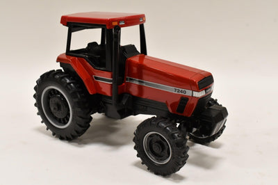 1/16 Case IH 7240 MFWD Tractor Farm Show Edition