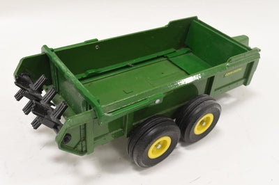 1/16 John Deere Hydra Spreader Implement