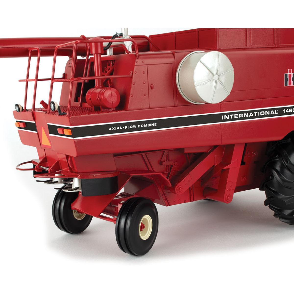 1/16 International 1460 Combine with Corn & Grain Heads, ERTL Case IH Prestige Select #1